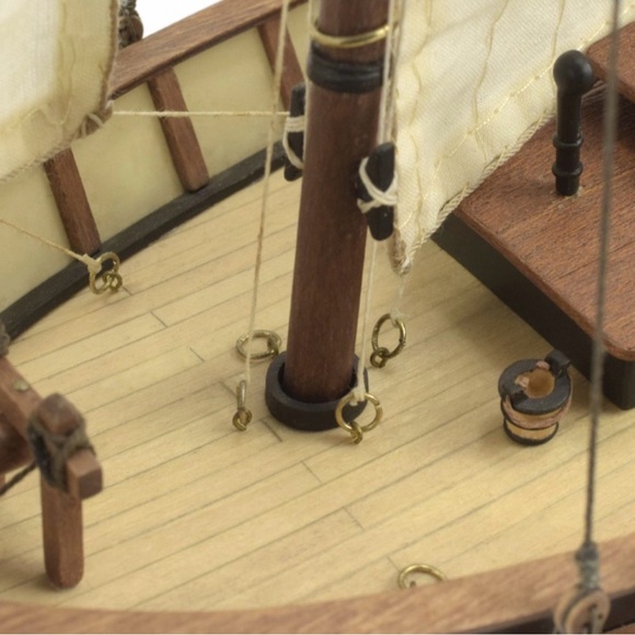 Boat model - Picture 10 of 14